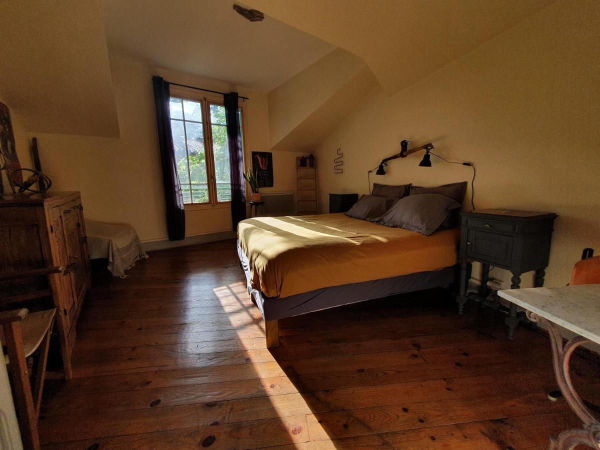 Le Refuge Ceretan, Grand Et Bel Appartement Mansarde En Plein Centre Dış mekan fotoğraf